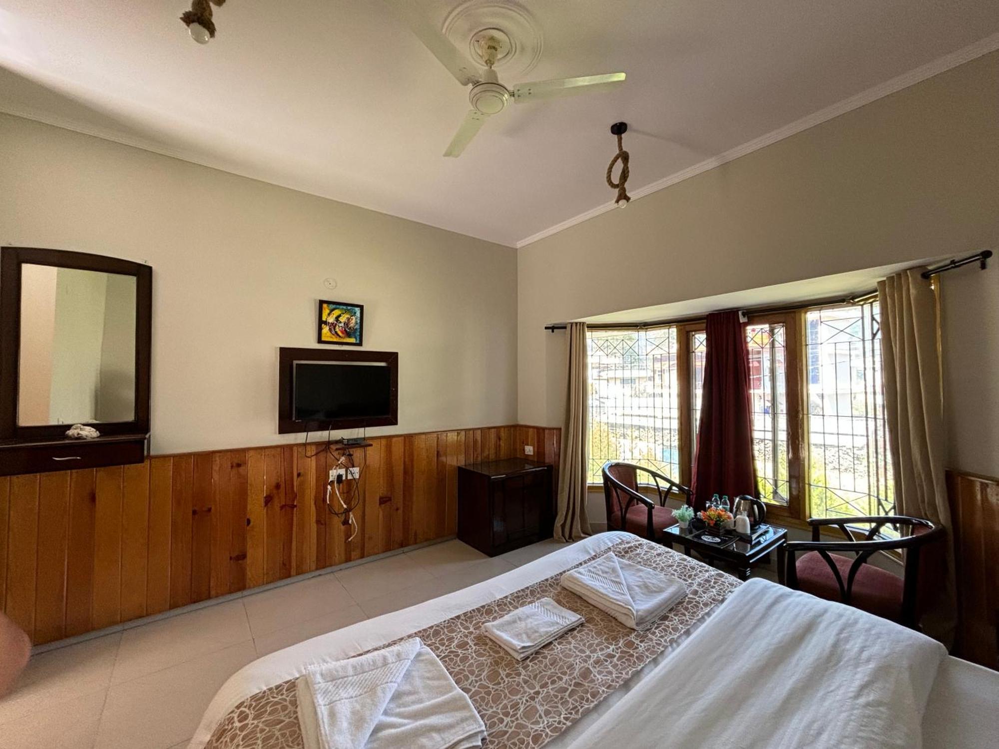 Ivy The Boutique Hotel Near Neem Karoli Temple Nainital Extérieur photo